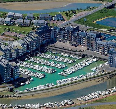 Les Marines Lägenhet Courseulles-sur-Mer Exteriör bild